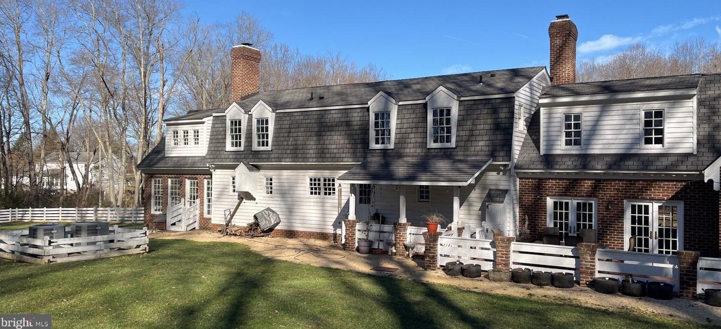 9996 Moore Dr, Manassas, VA 20111