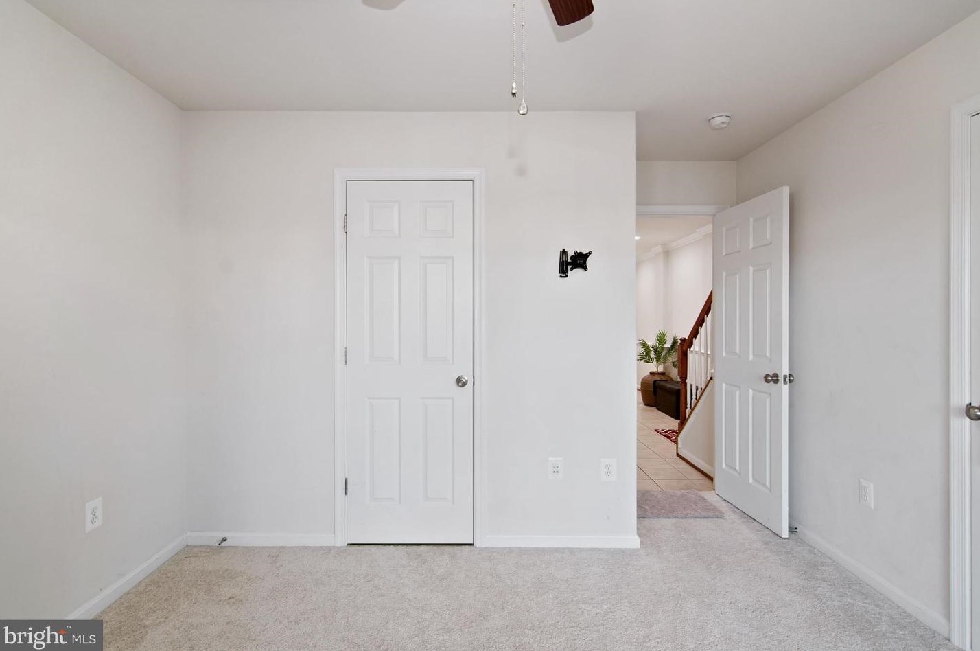 15739 John Diskin Cir, Woodbridge VA  22191-6551 exterior