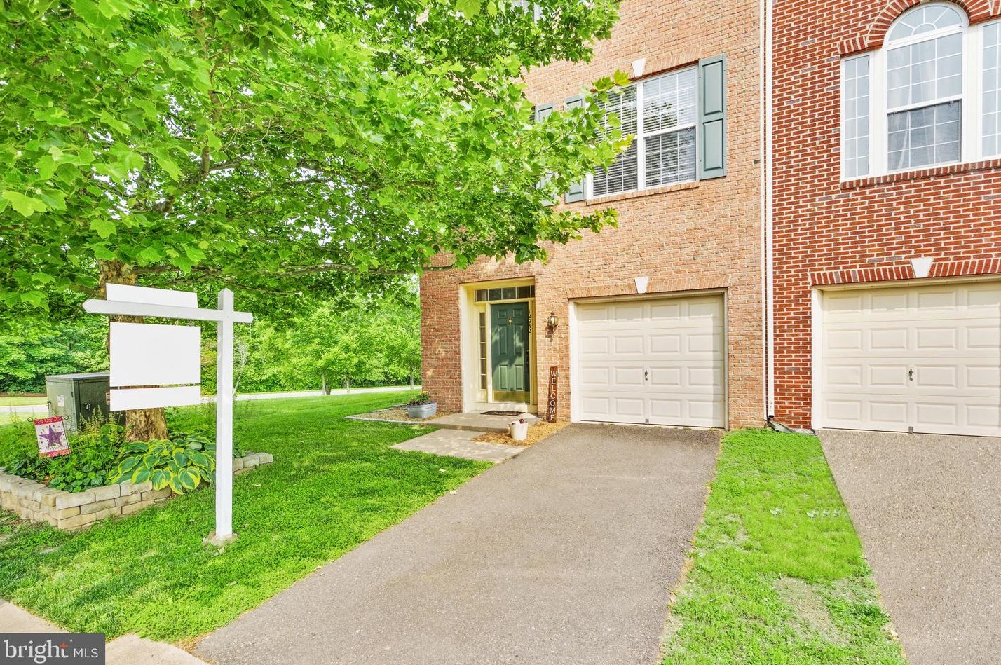 12952 Correen Hills Dr, Bristow, VA 20136