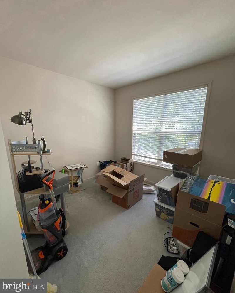 7859 Scully Ct, Manassas VA  20111-8270 exterior