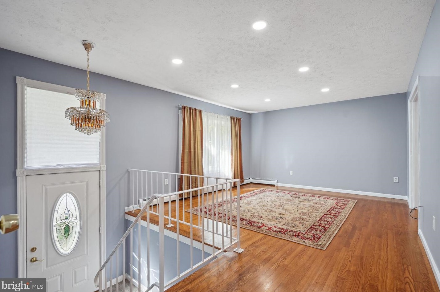 4505 Kaiser Ct, Woodbridge, VA 22193