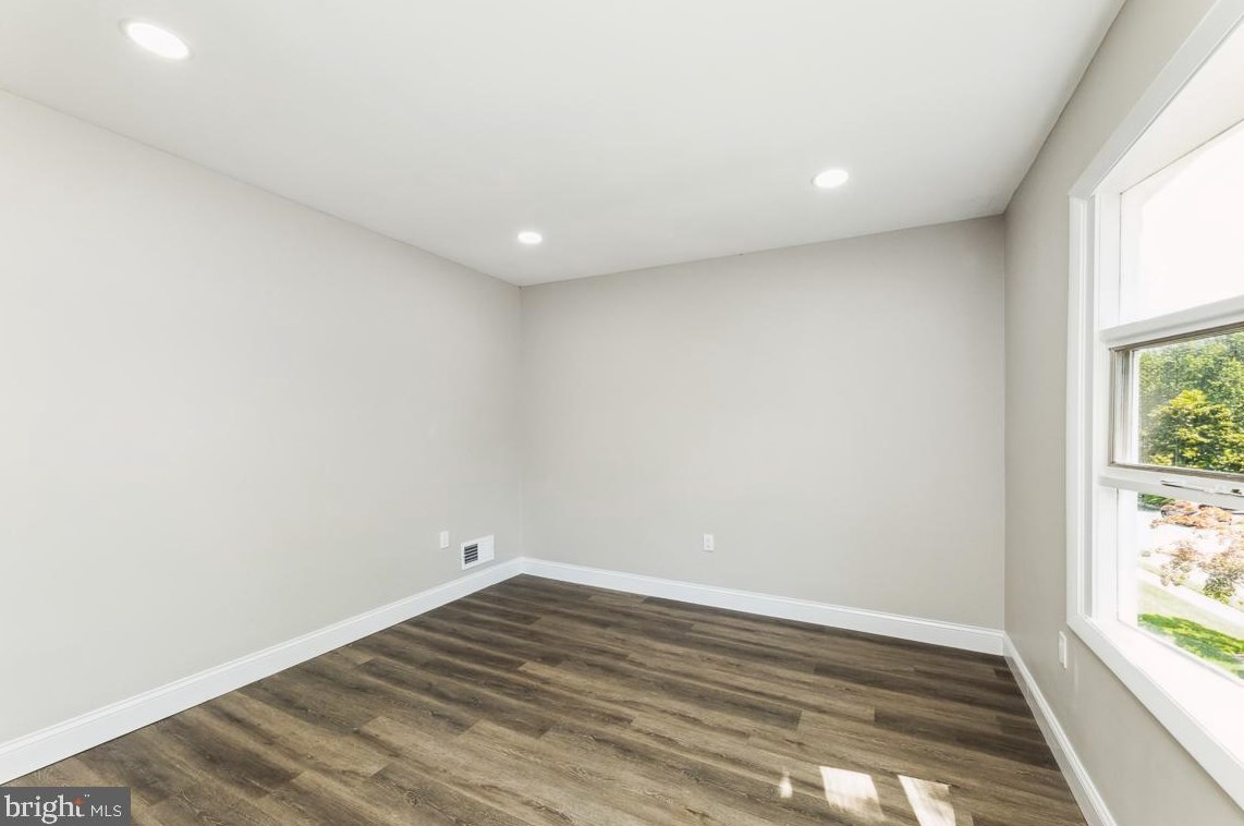 13011 Kimbrough Ln, Woodbridge, VA 22193