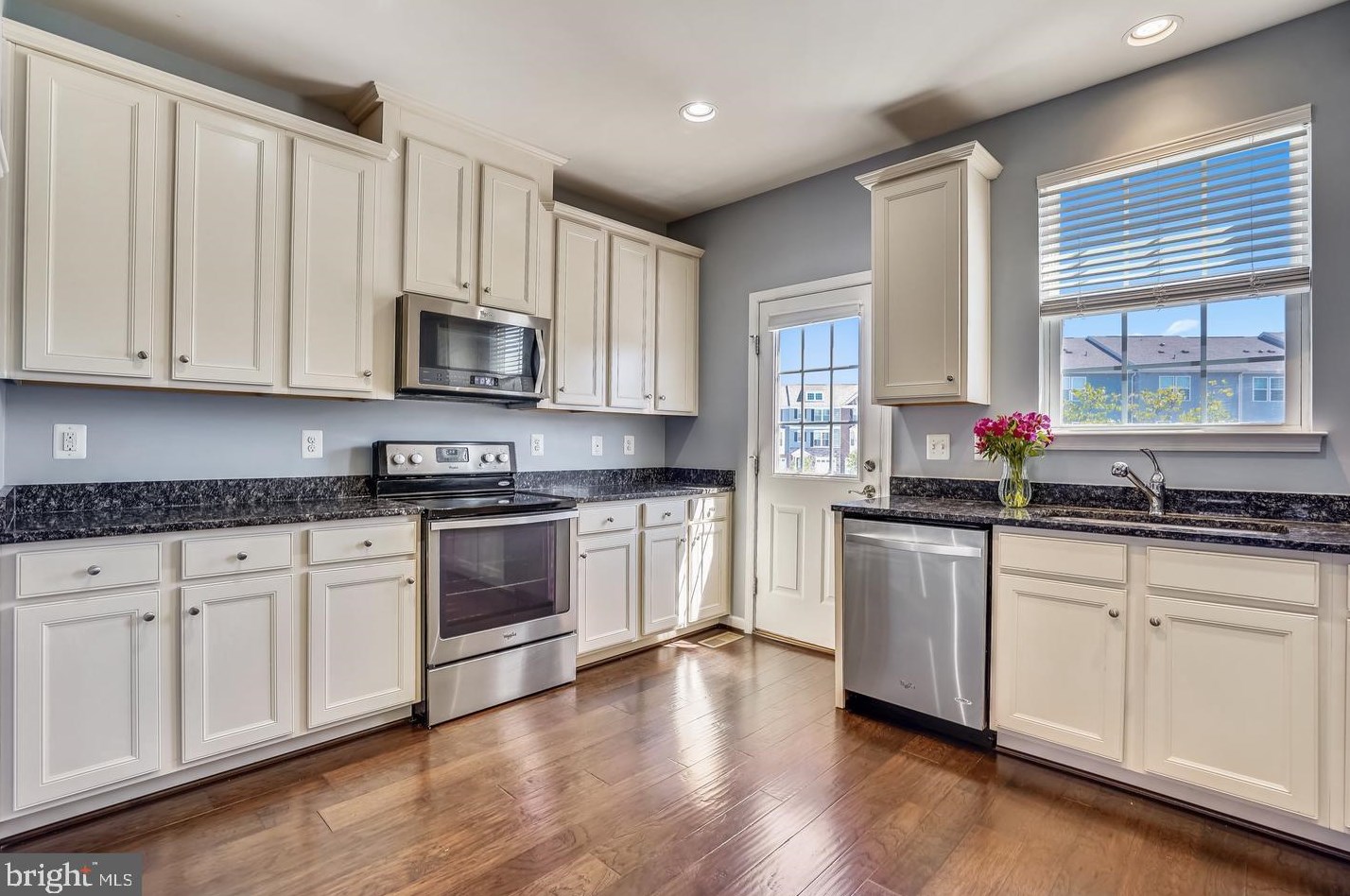 8381 Scotland Loop, Manassas, VA 20109