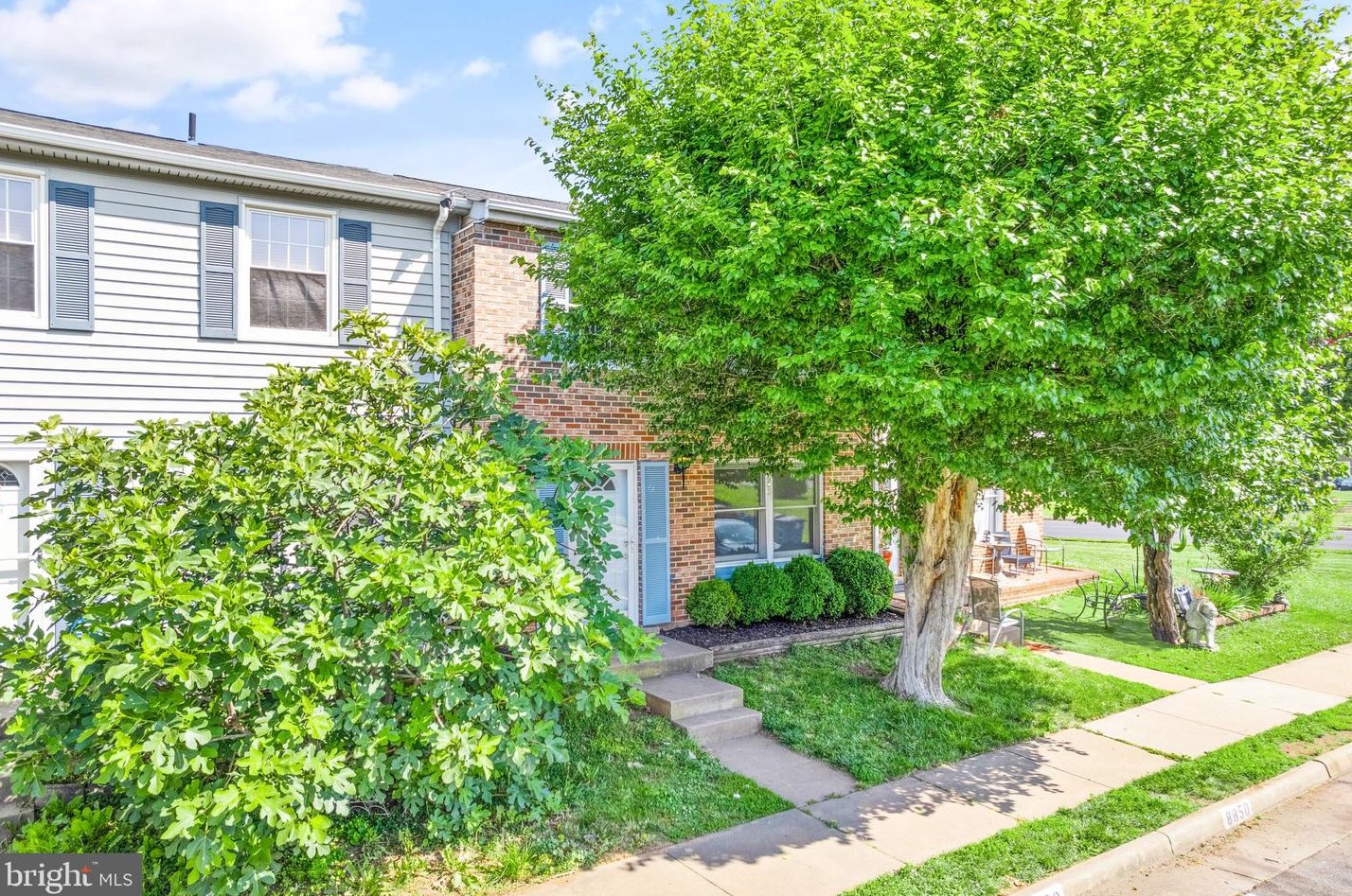 8852 Petersburg Ct, Manassas, VA 20109-3755