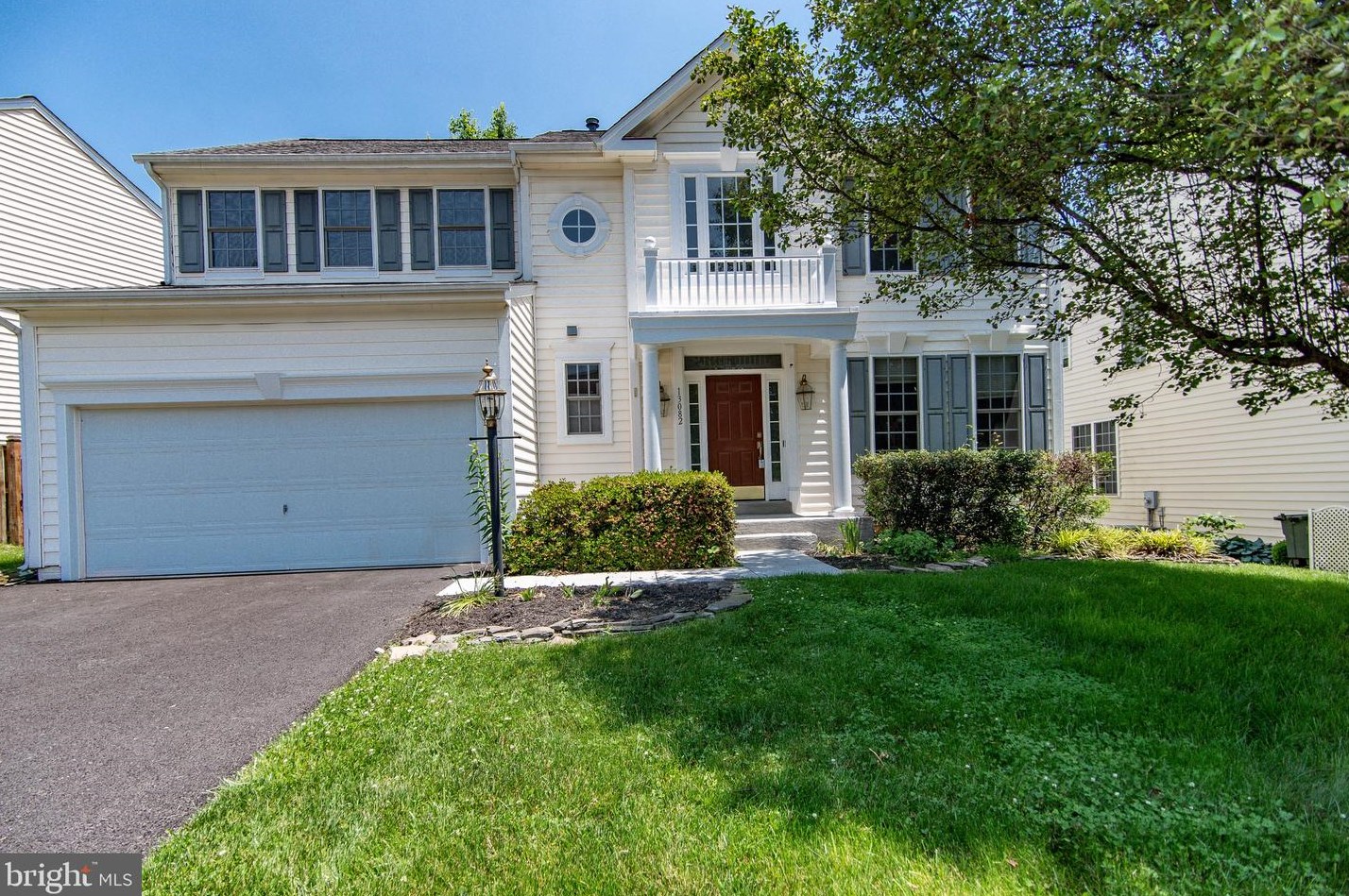 13082 Pilgrims Inn Dr, Woodbridge, VA 22193