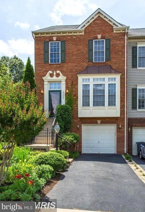 14405 Fowlers Mill Dr, Gainesville, VA 20155