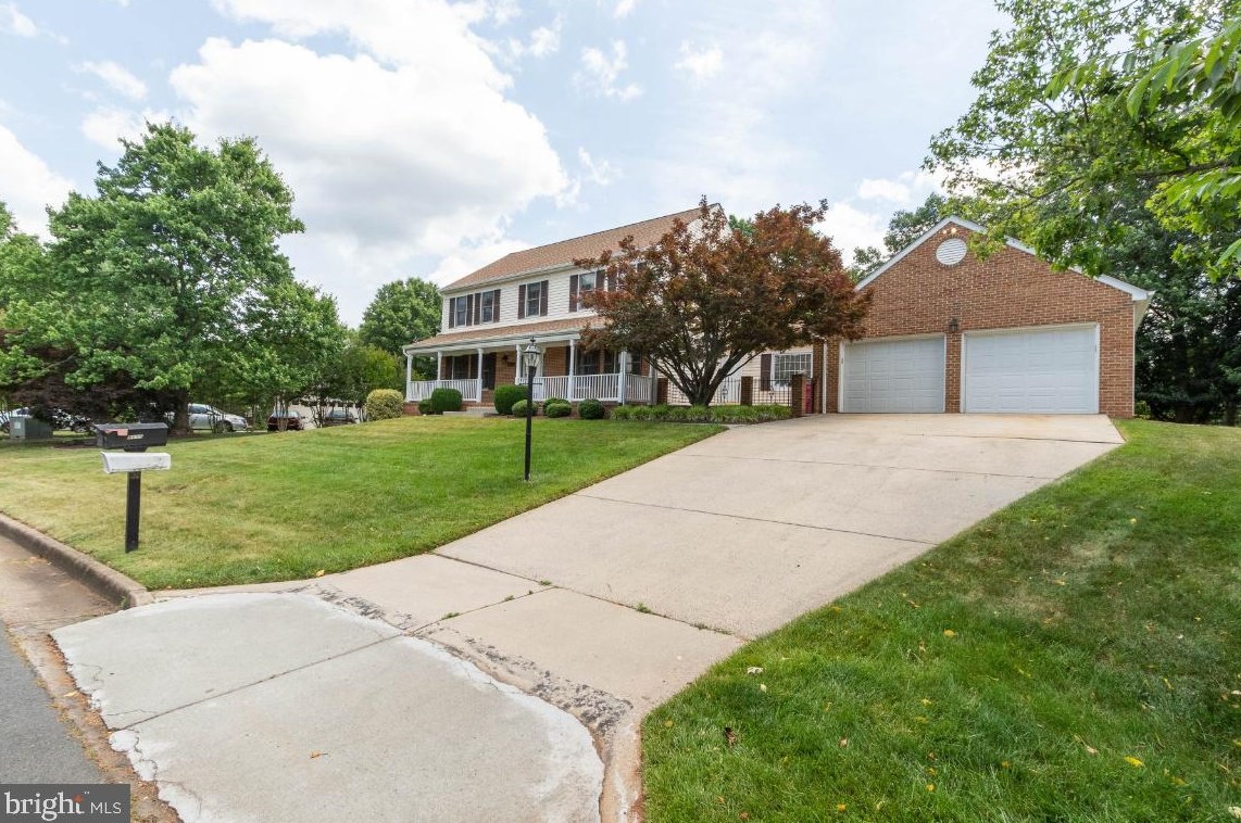 8655 Bannerwood Dr, Manassas, VA 20109