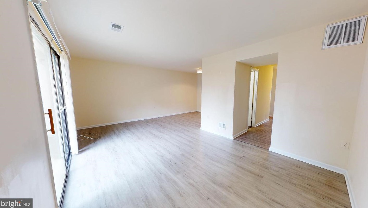 8311 Irongate Way, Manassas VA  20109-3526 exterior