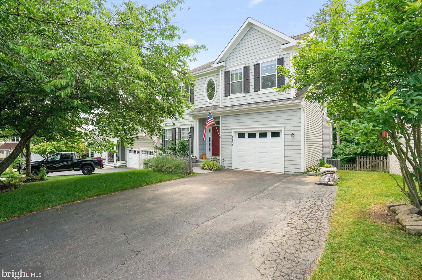 4925 Breeze Way, Dumfries, VA 22025