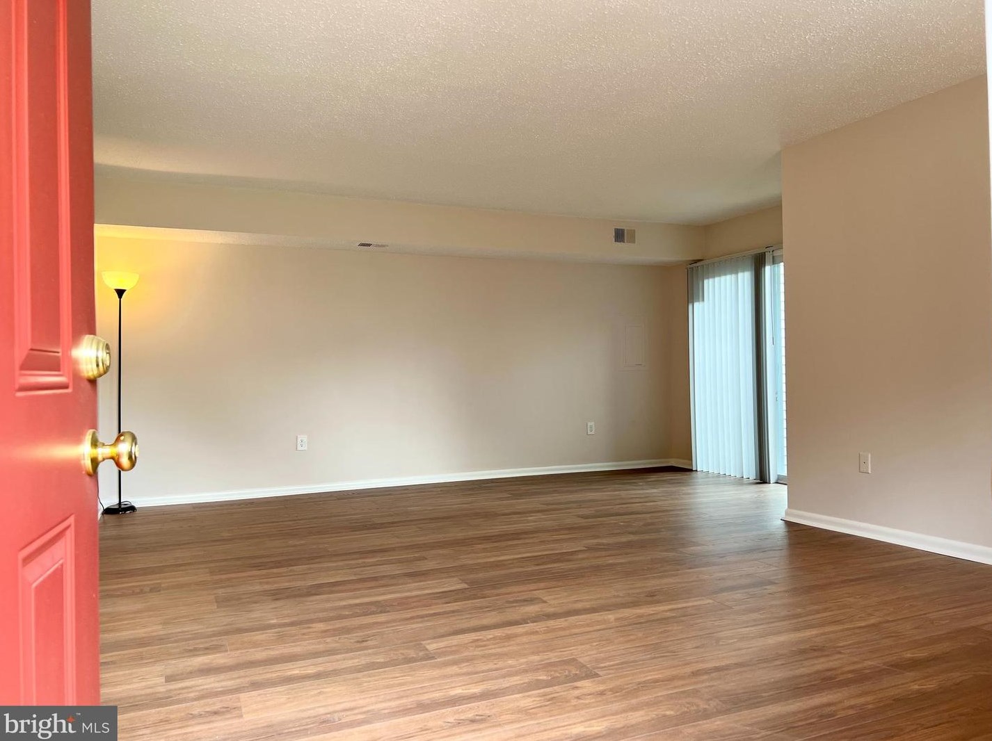 2566 Fox Ridge Ct, Woodbridge, VA 22192