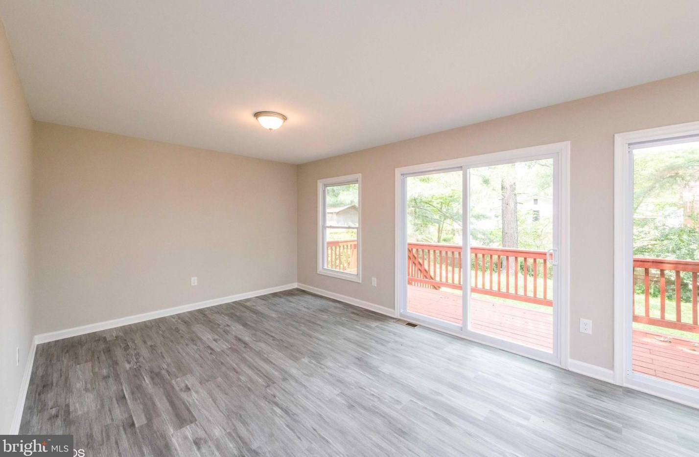 4718 Kilbane Rd, Woodbridge, VA 22193