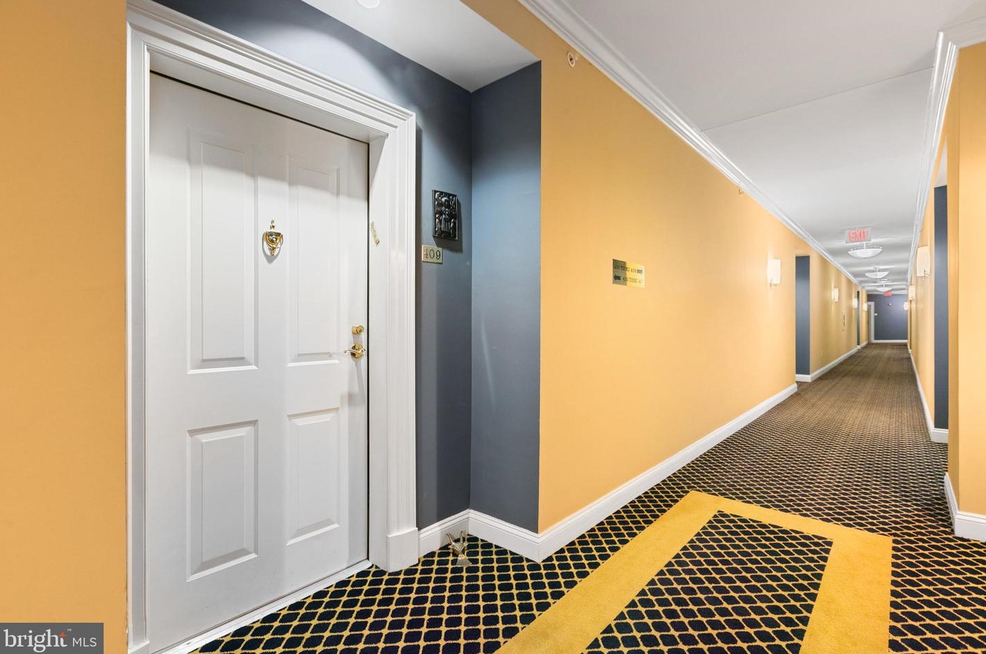 500 Belmont Bay Dr #409, Woodbridge, VA 22191