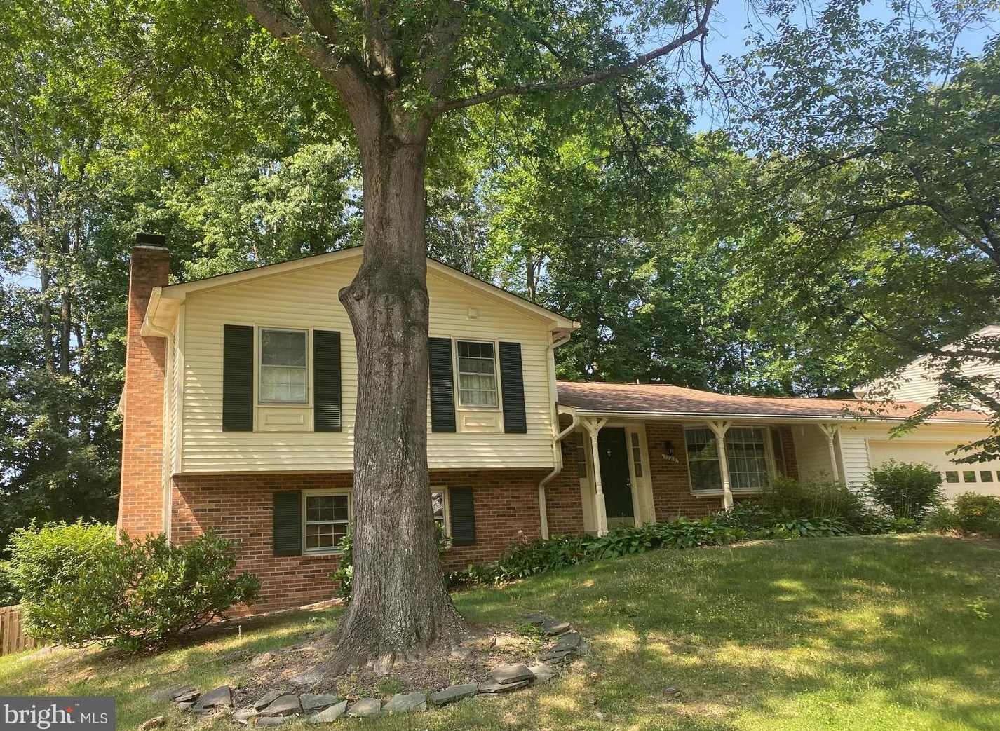 12915 Valleywood Dr, Woodbridge, VA 22192