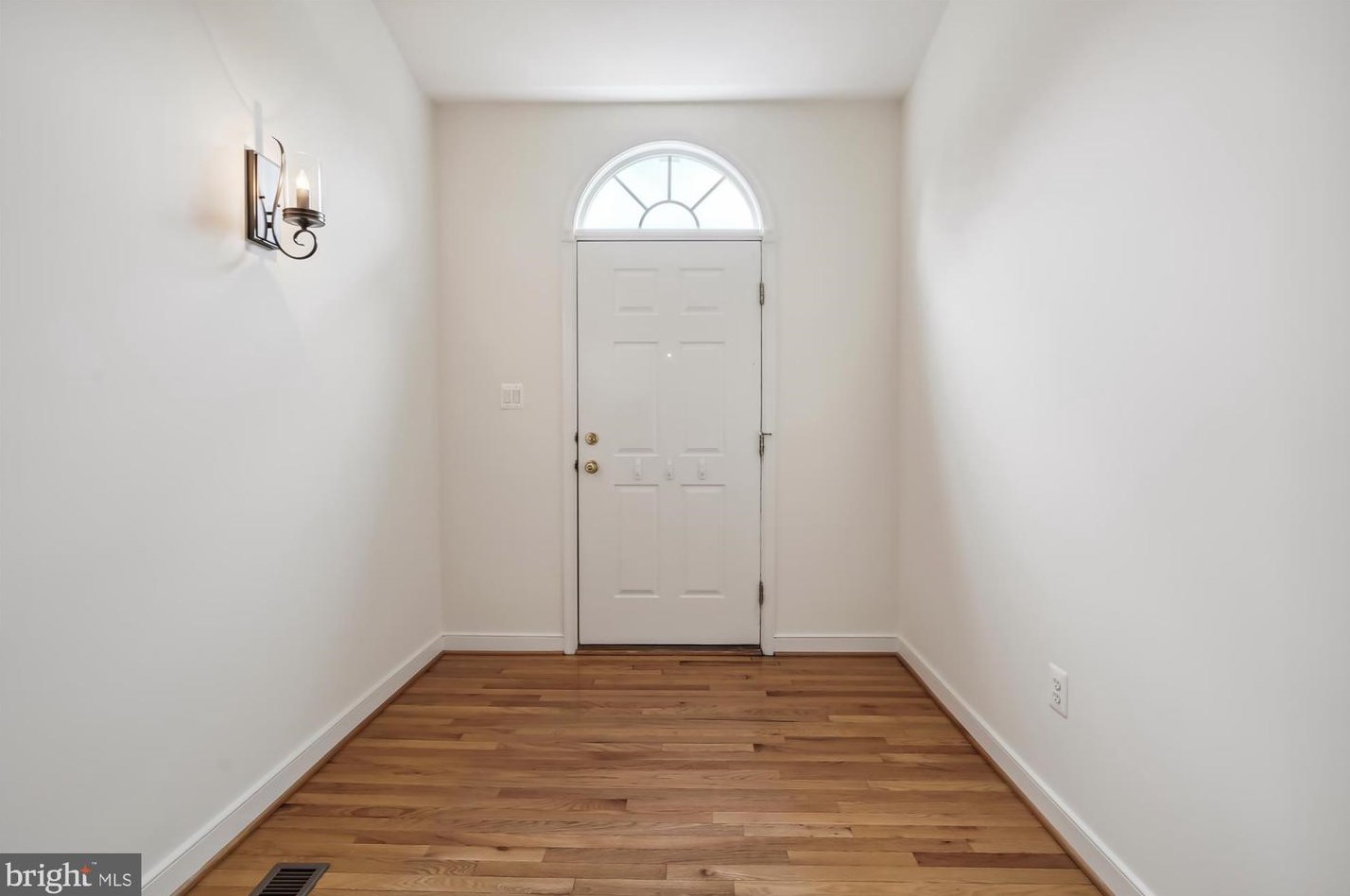 13037 Ormond Dr, Bristow, VA 20136