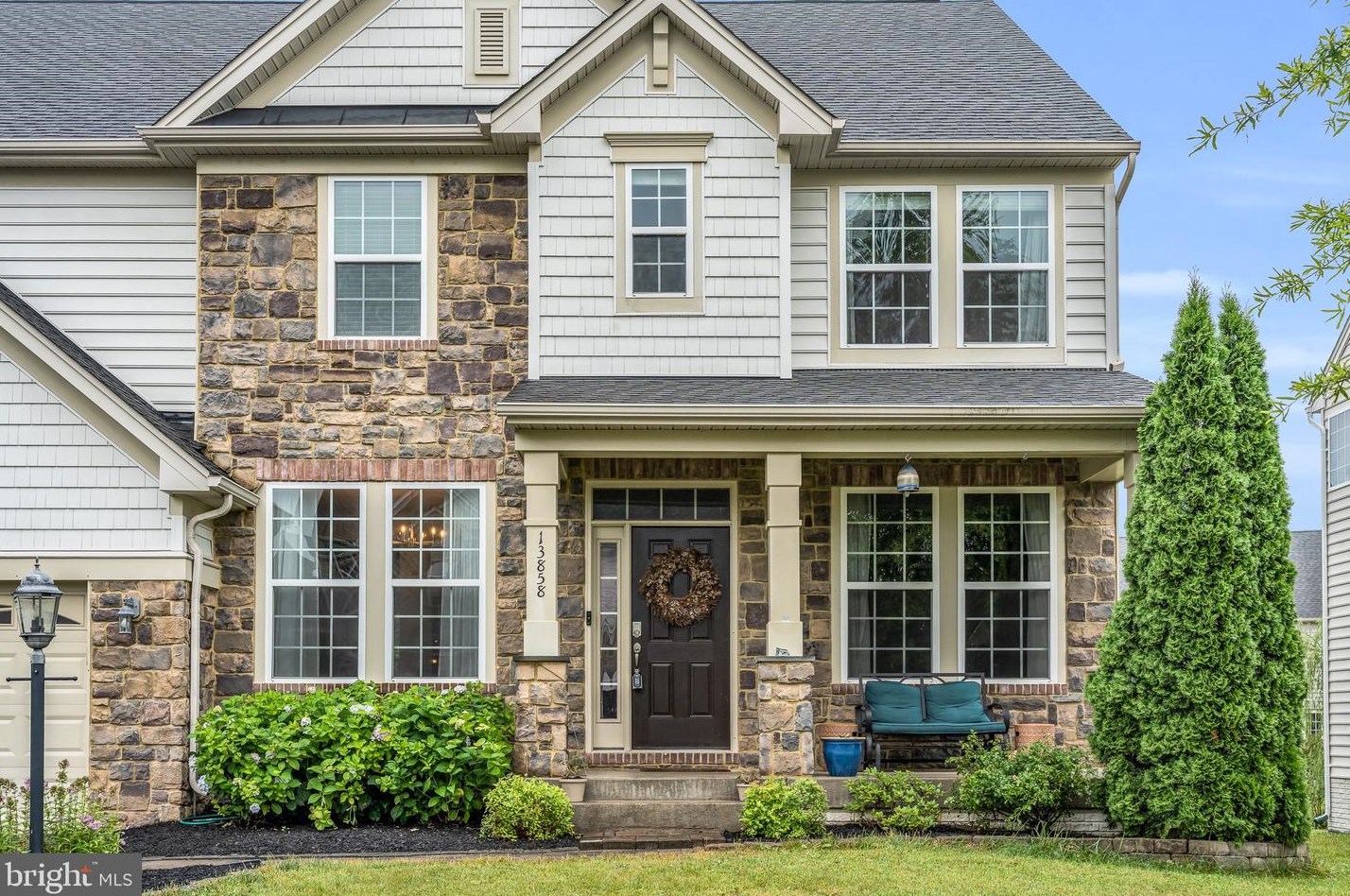 13858 Estate Manor Dr, Gainesville, VA 20155