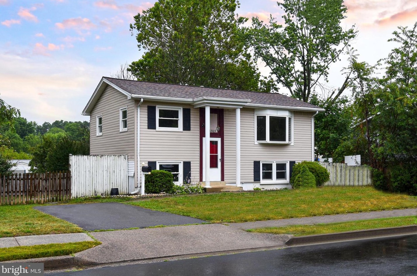 13303 Huntington Ln, Woodbridge, VA 22193
