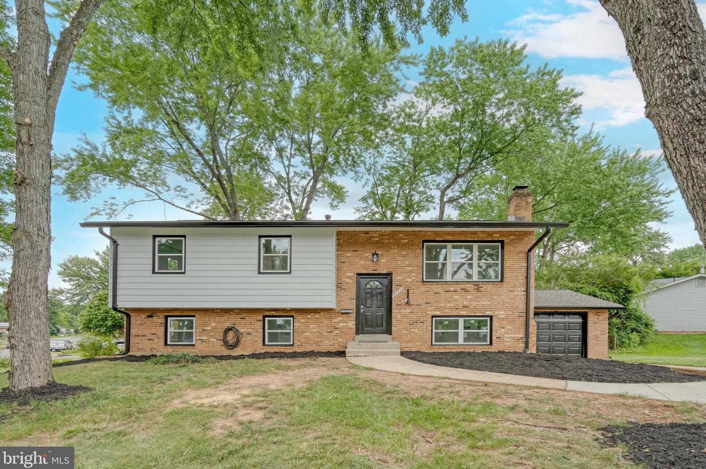 9882 Mcgill Ct, Manassas, VA 20109