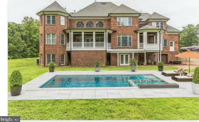 12345 Meadowland Ln, Nokesville, VA 20181-2447