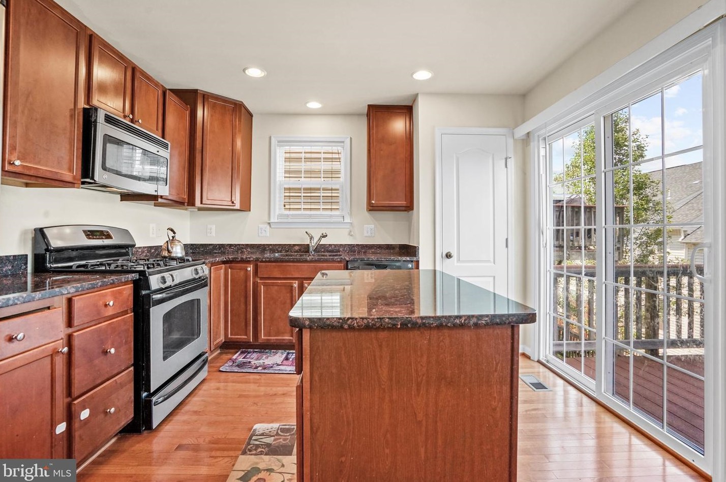 2910 Truffle Oak Pl, Woodbridge, VA 22191