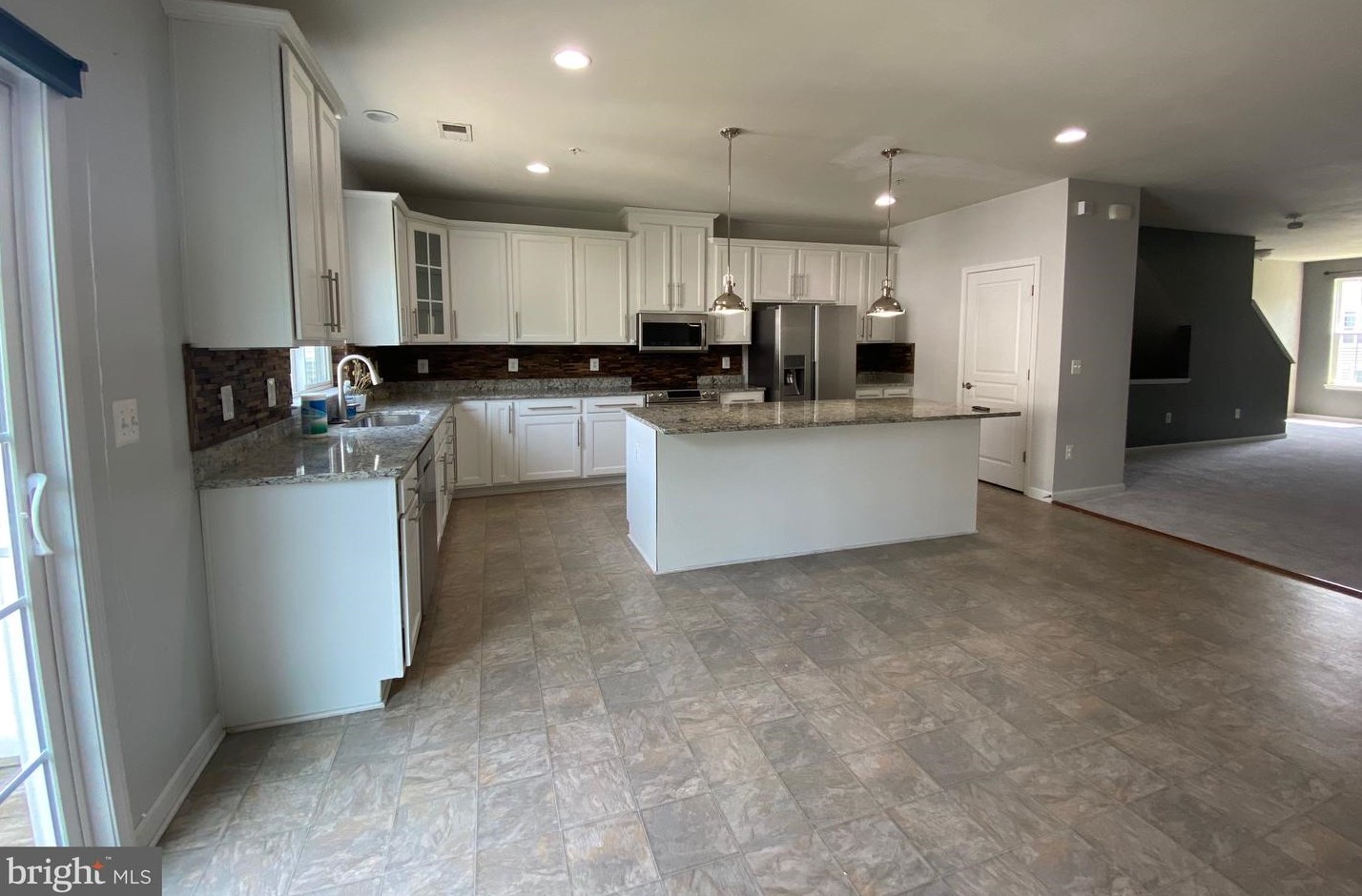 14816 Mason Creek Cir, Woodbridge, VA 22191-3327