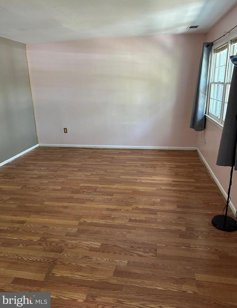 1628 Fort Fisher Ct, Dumfries VA  22026-2517 exterior