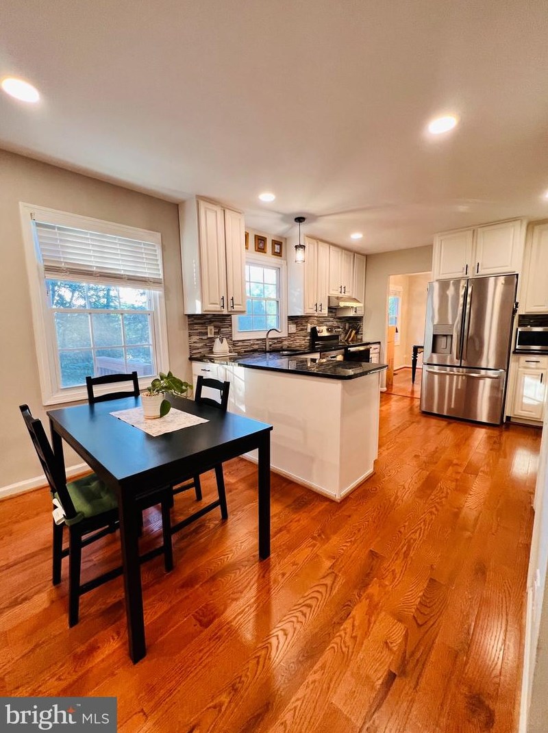 15996 Arden Ct, Woodbridge, VA 22191