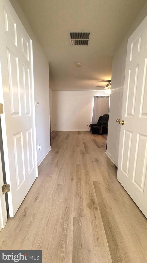 8909 Hanson Grv Ct, Manassas VA 20109-4810 exterior