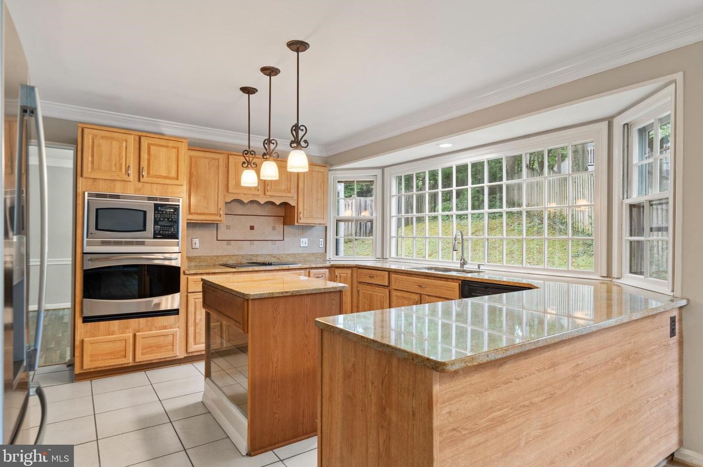 4637 Holleyside Ct, Dumfries, VA 22025-1053