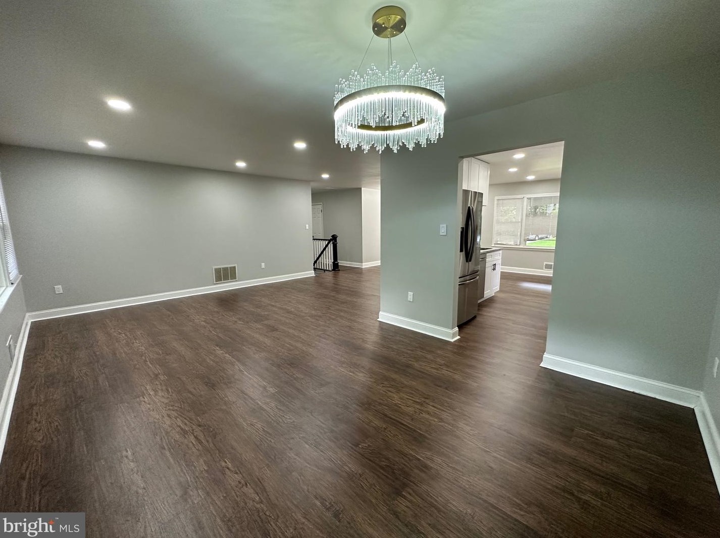 12006 Park Shore Ct, Woodbridge, VA 22192