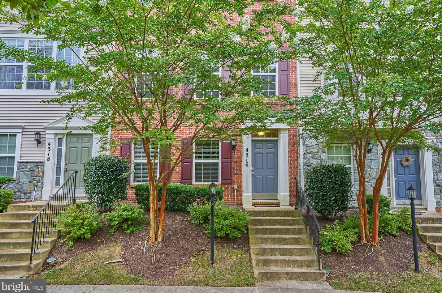 4316 Potomac Highlands Cir, Triangle, VA 22172