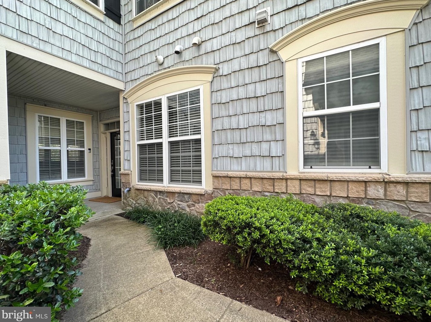 13947 Gullane Dr #118, Woodbridge, VA 22191