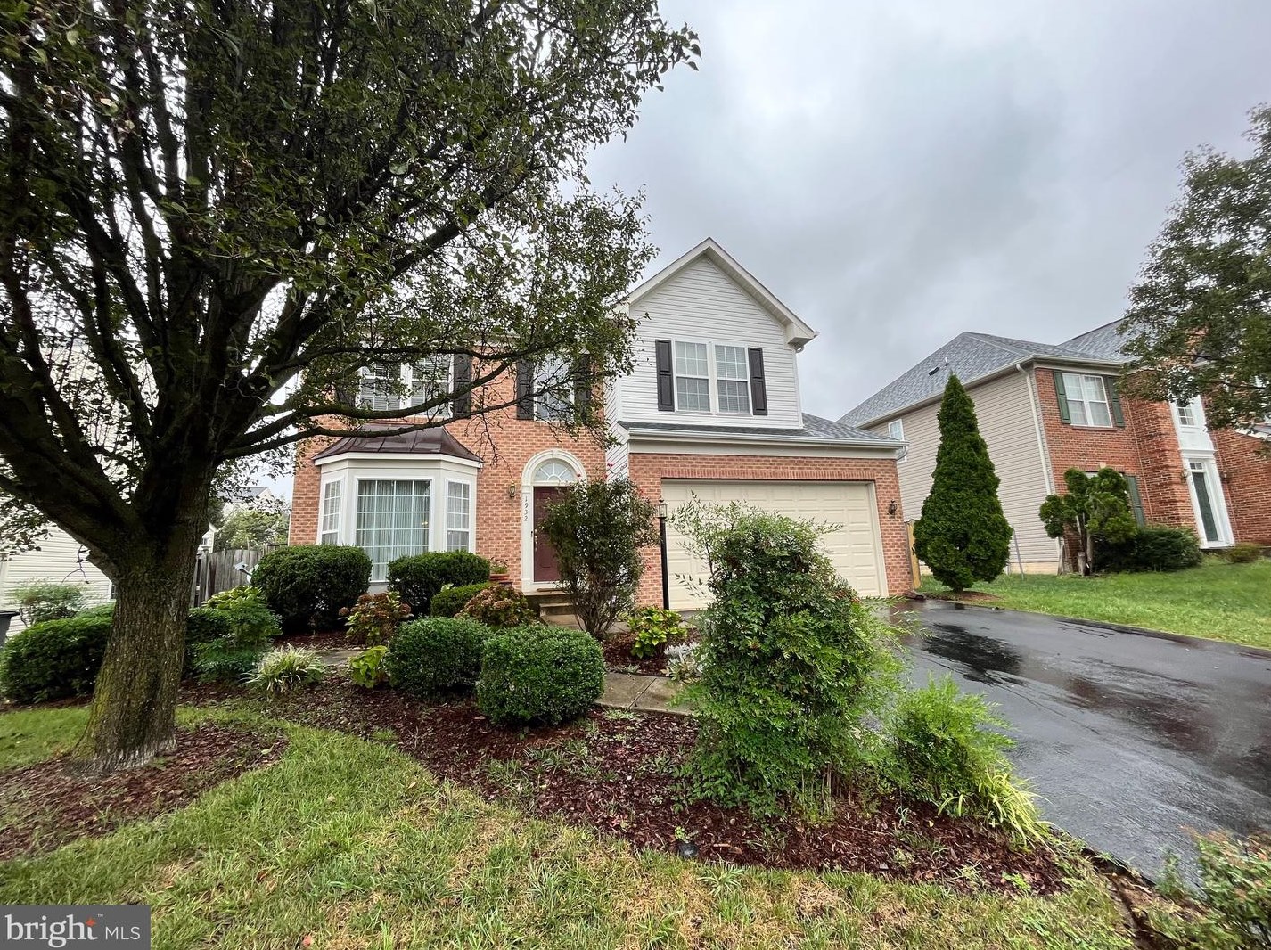 1932 Brooke Farm Ct, Woodbridge, VA 22192