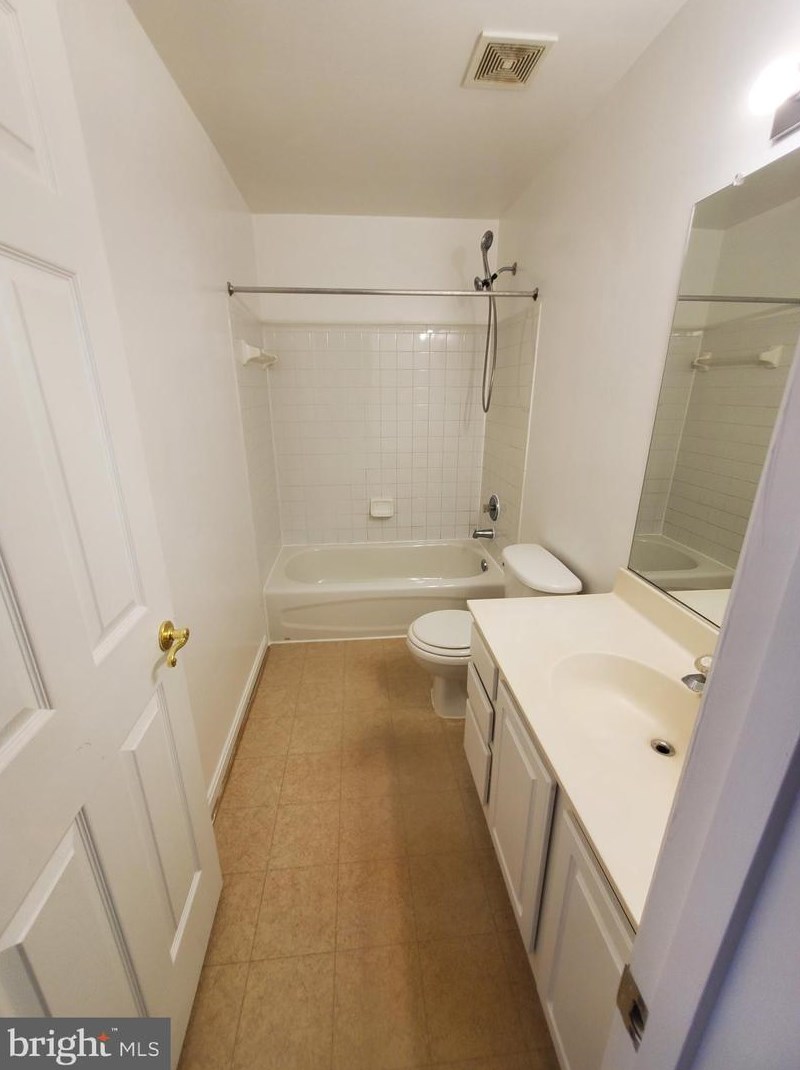 7589 Duneiden Ln, Manassas, VA 20109