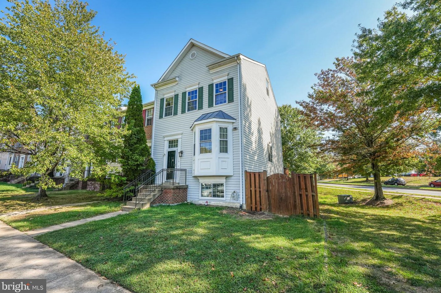 4110 La Mauricie Loop, Dumfries, VA 22025-1941