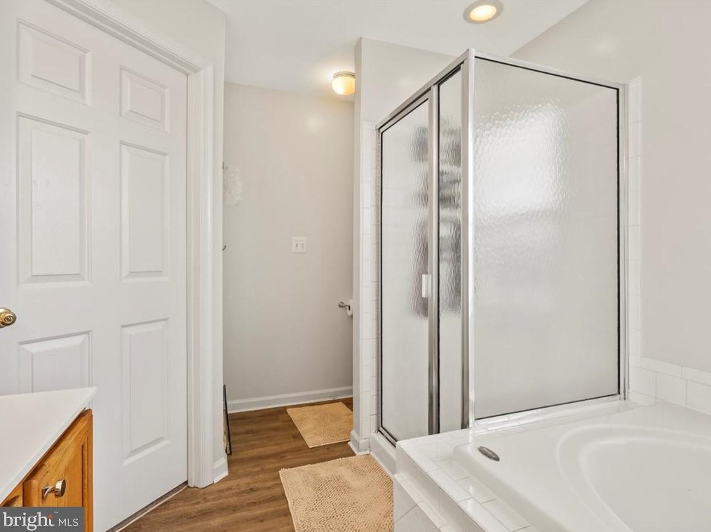11740 Batley Pl, Woodbridge VA  22192-8403 exterior