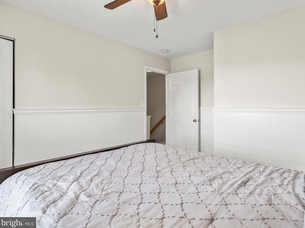 11740 Batley Pl, Woodbridge VA  22192-8403 exterior
