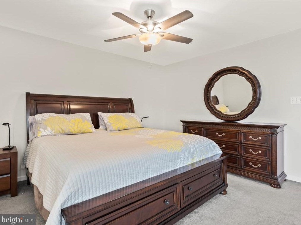 11740 Batley Pl, Woodbridge VA  22192-8403 exterior
