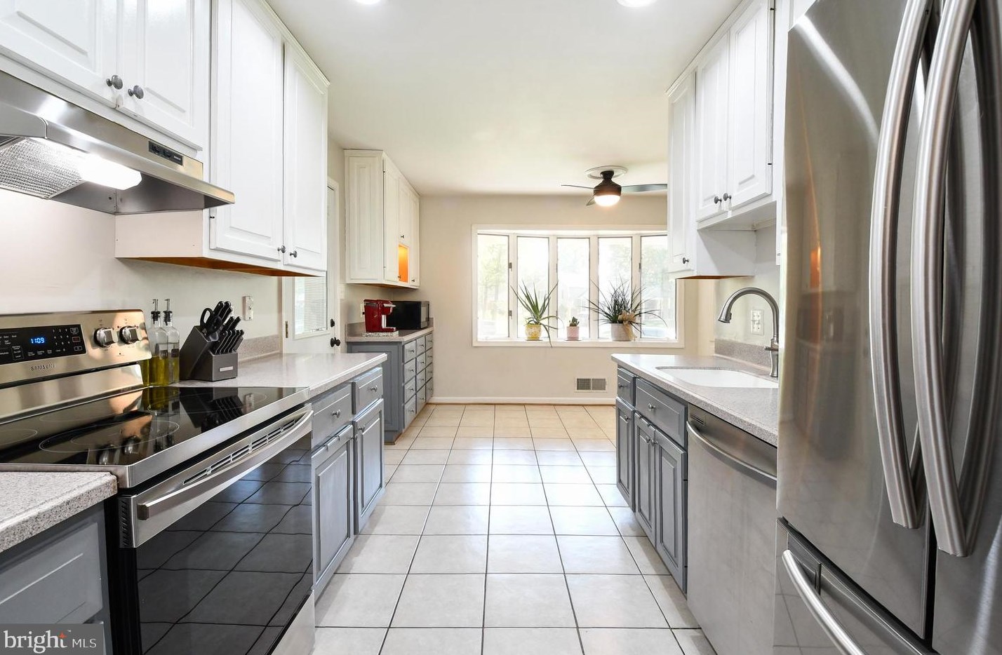 9906 Greenview Ln, Manassas VA  20109-3229 exterior