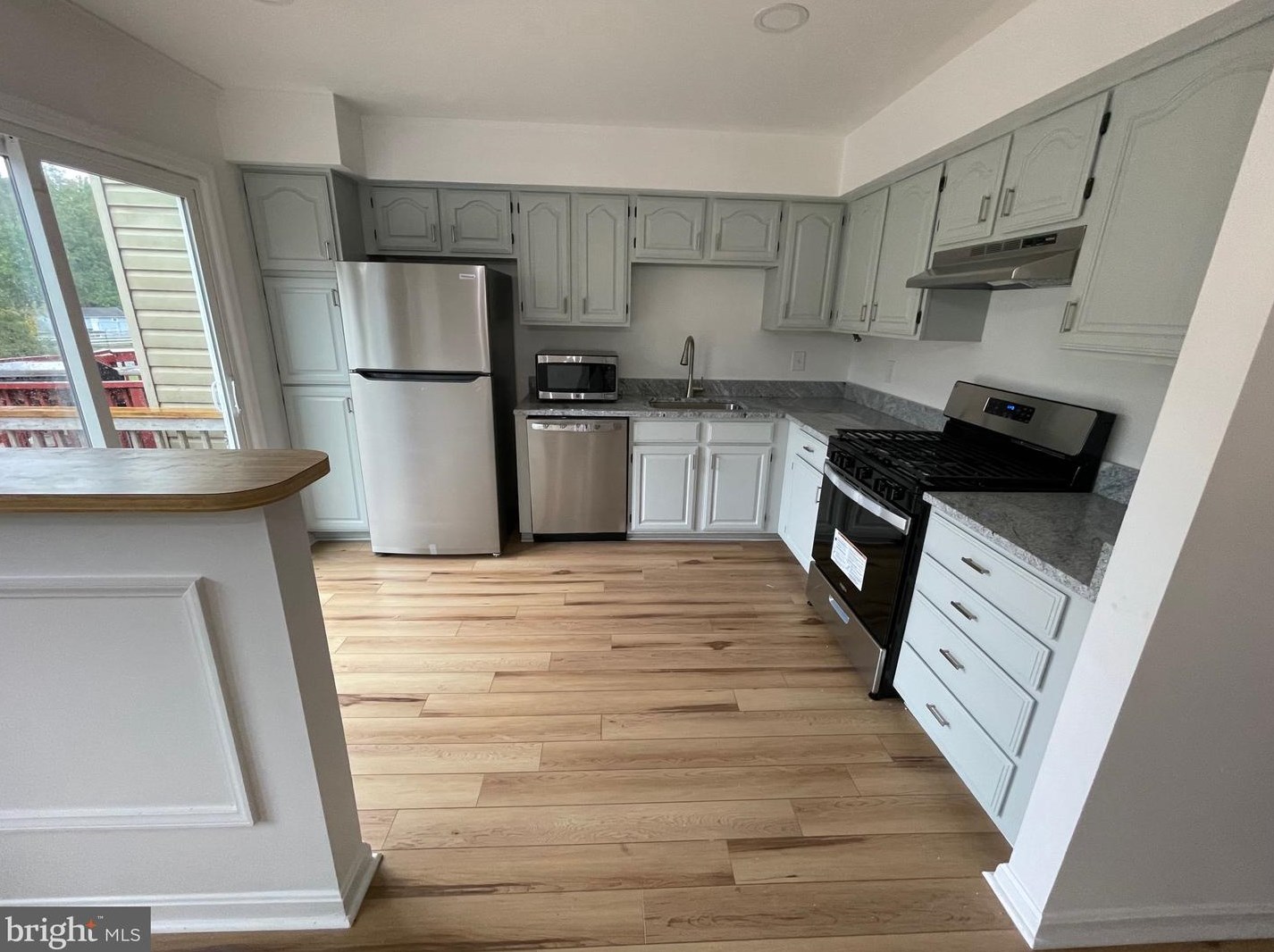 17947 Milroy Dr, Dumfries, VA 22026-2629