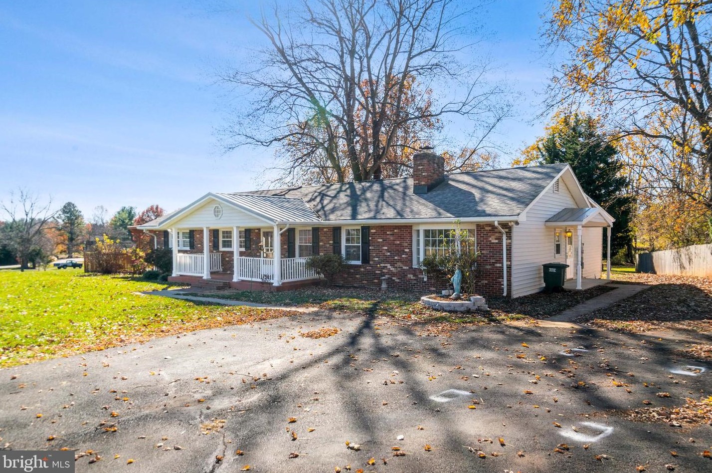 14403 Otis Ct, Haymarket, VA 20169