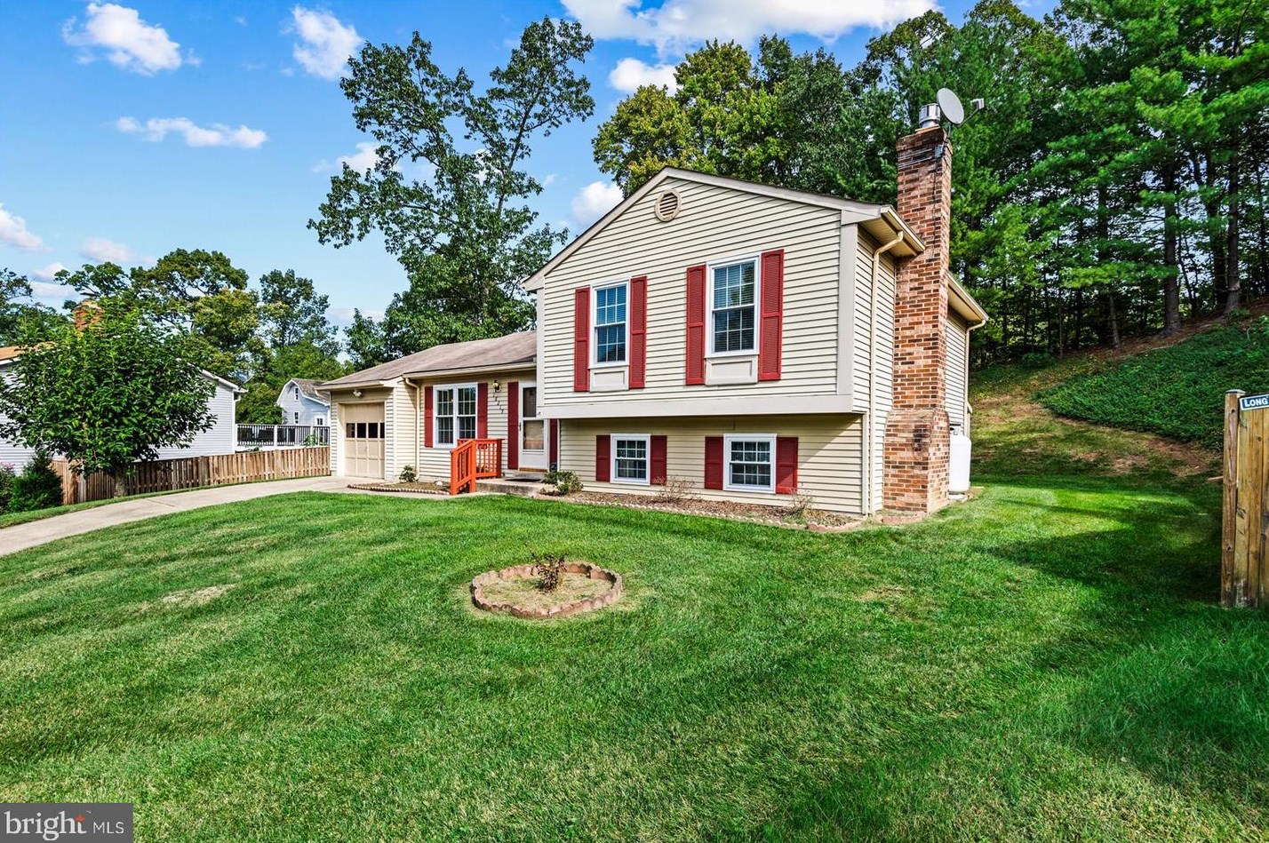 18219 Macrae Ct, Dumfries, VA 22026-2437