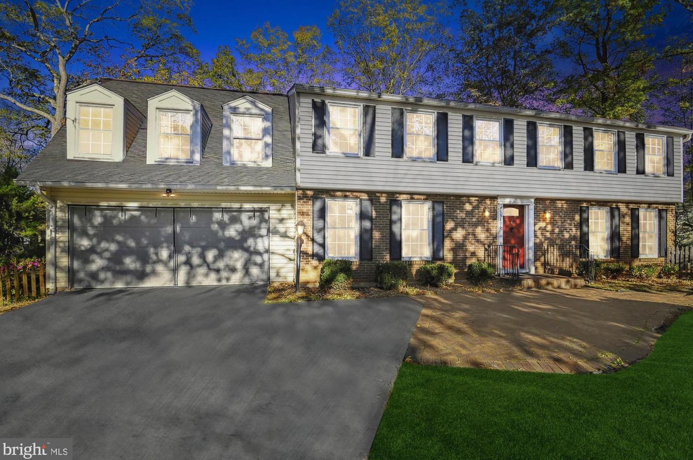 15806 Lazy Day Ln, Dumfries, VA 22025-1822