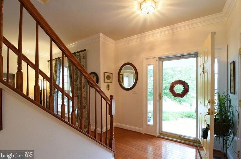 17544 October Glory Loop, Dumfries VA  22026-4548 exterior