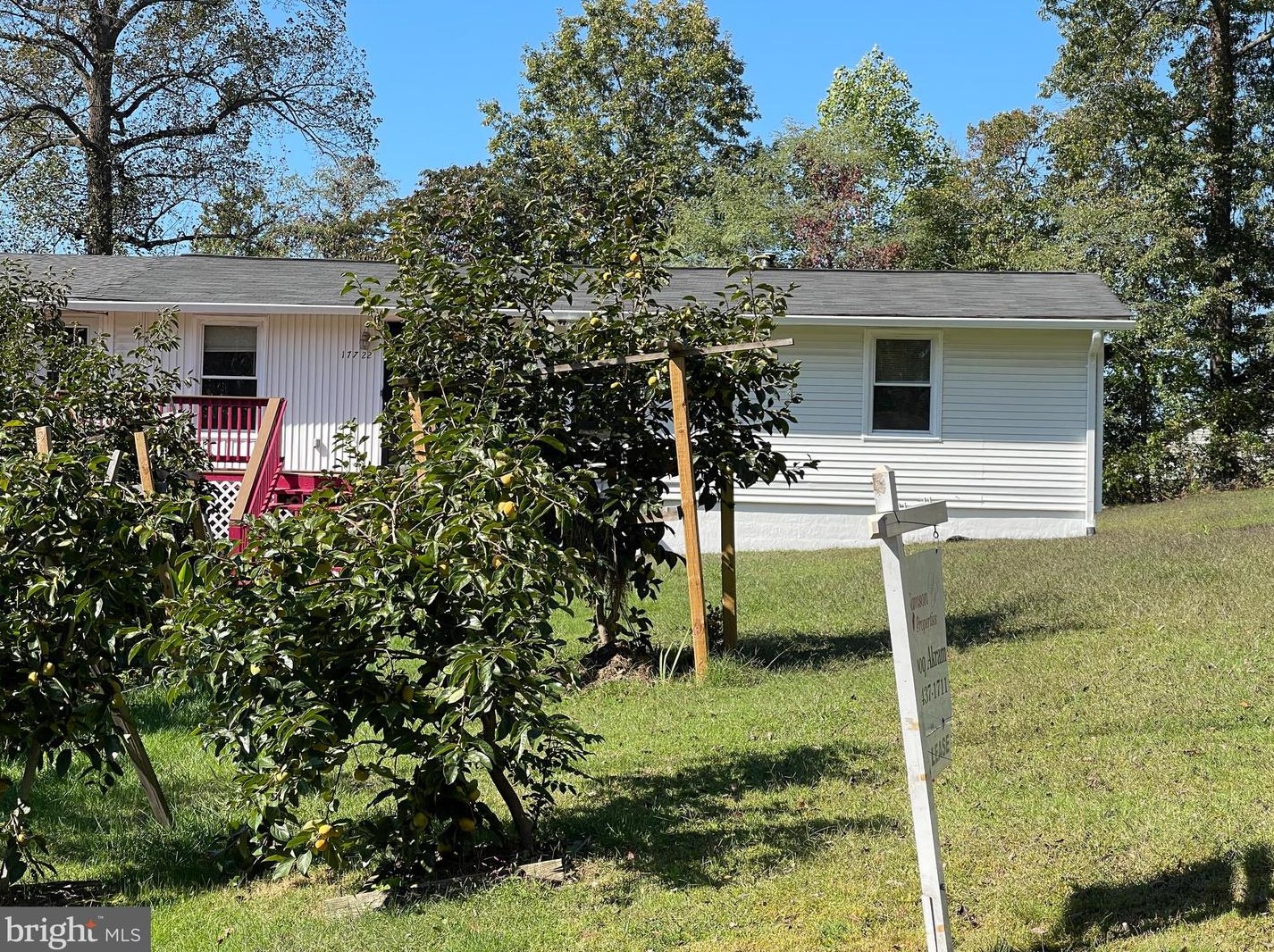 17722 Leonard St, Dumfries, VA 22026