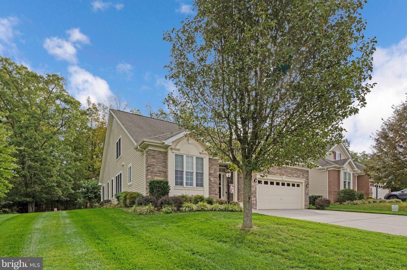 5989 Upland Meadow Ct, Gainesville, VA 20155