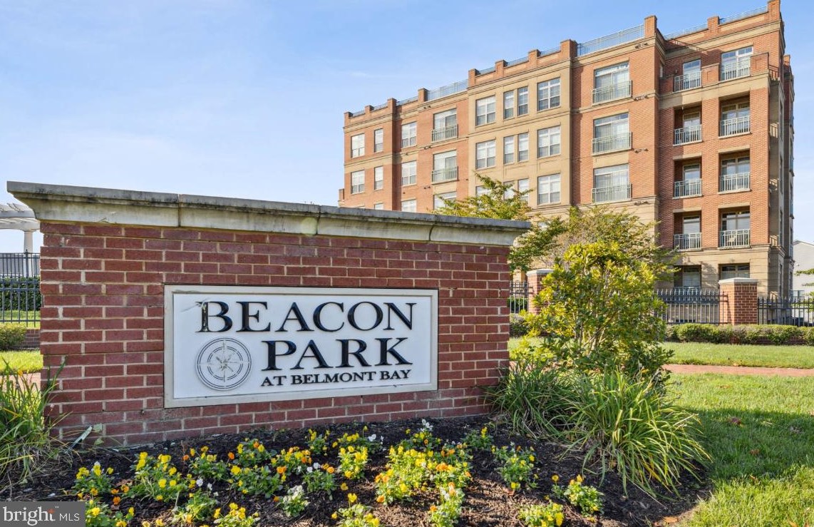 680 Watermans Dr #206, Woodbridge, VA 22191