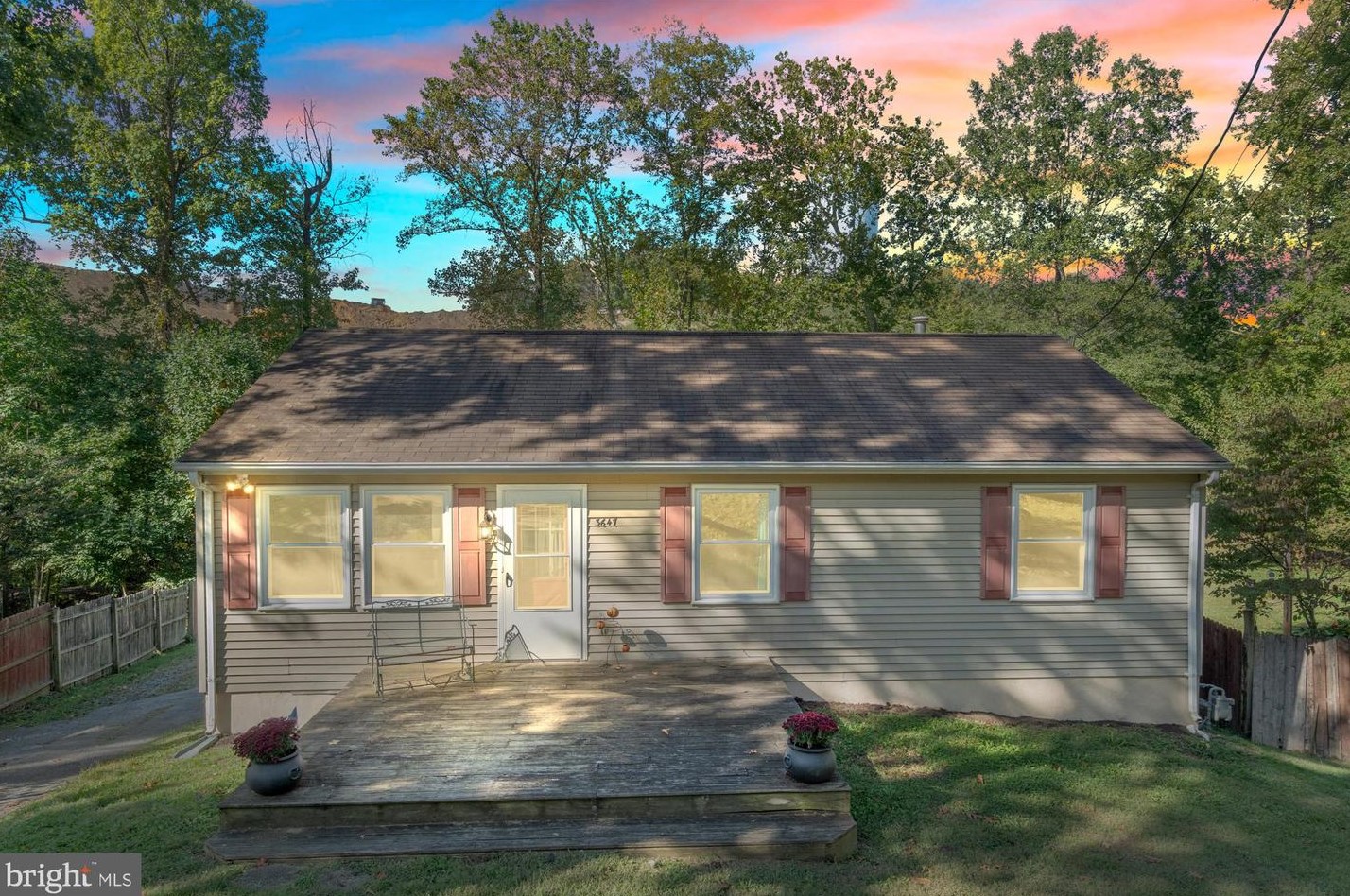 3647 Tripoli Ct, Dumfries, VA 22026-2228