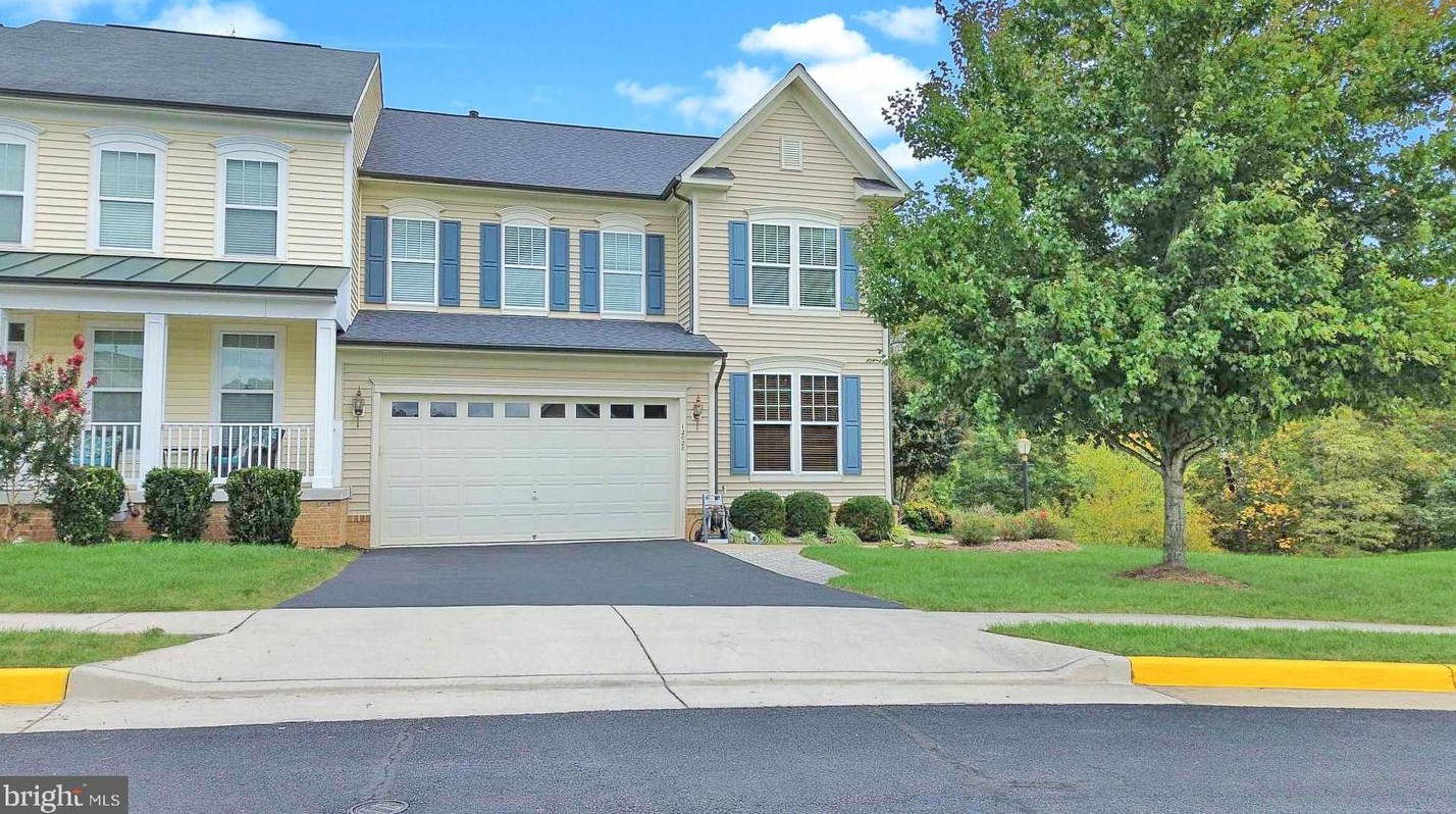12020 Lake Dorian Dr, Bristow, VA 20136