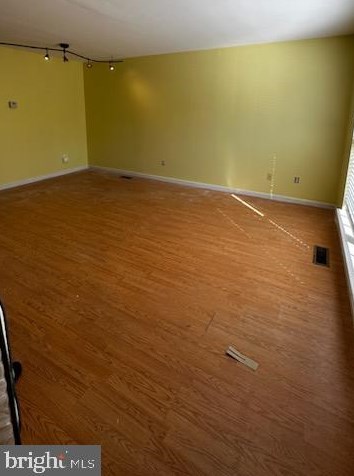 16932 Toms River Loop, Dumfries VA  22026-2178 exterior