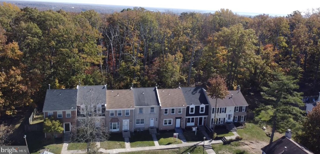 2001 Mayflower Dr, Woodbridge VA  22192-2322 exterior